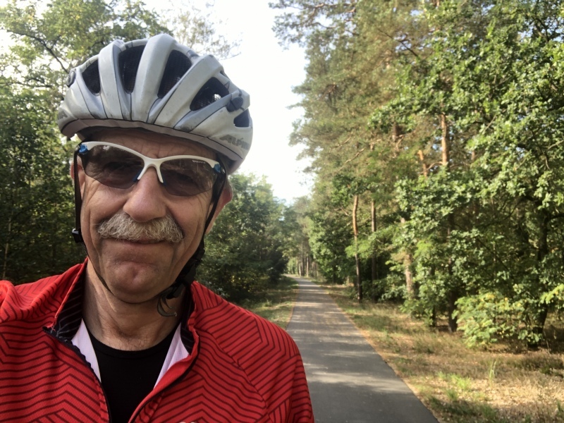 Der Autor freut sich über den schönen Radweg nördlich von Wittenberg